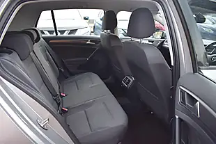 Used 2017 Volkswagen Golf Se Nav Silver - Interior and Exterior details 9