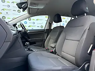Used 2017 Volkswagen Golf Se Nav Silver - Interior and Exterior details 11