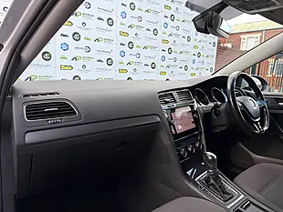 Used 2017 Volkswagen Golf Se Nav Silver - Interior and Exterior details 15
