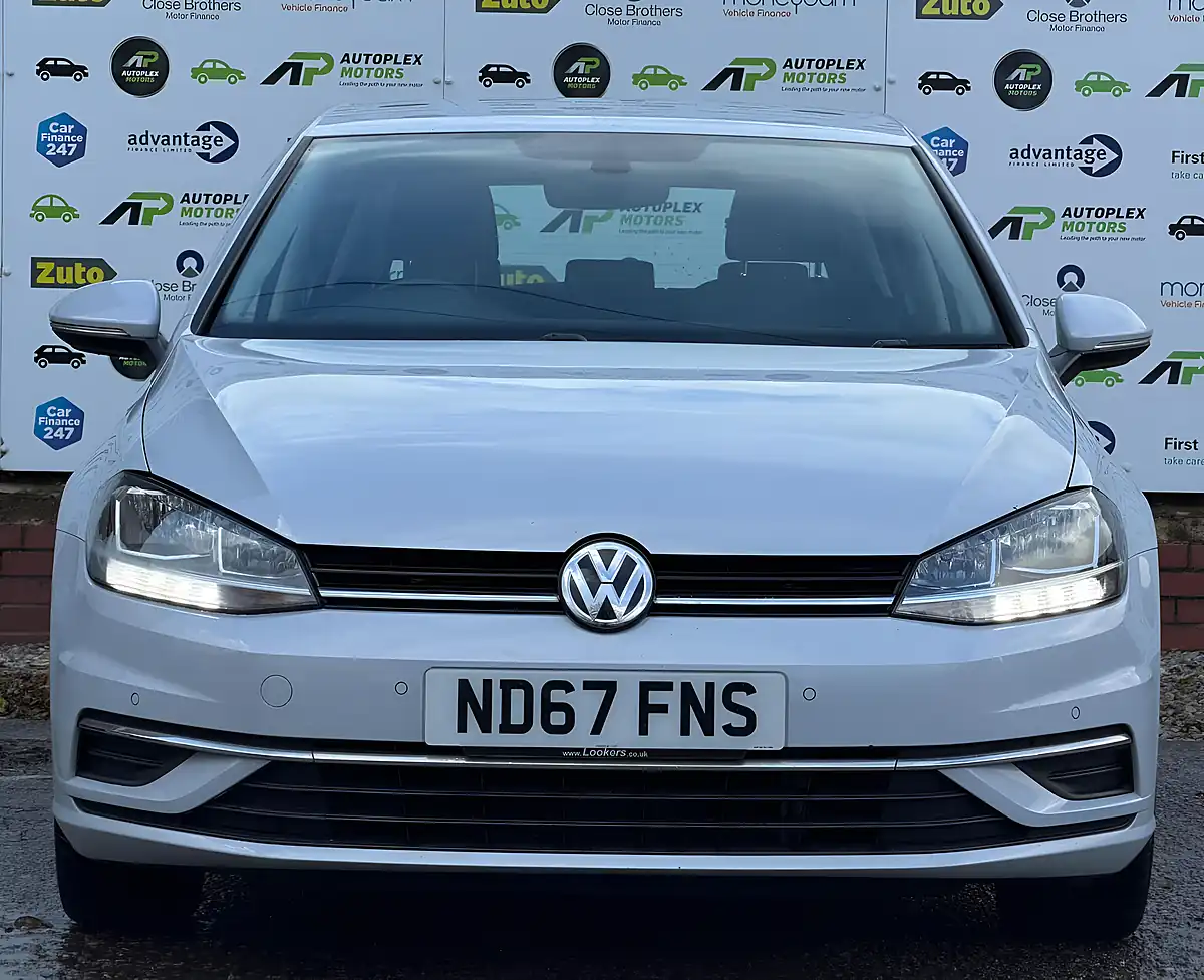 Used 2017 Volkswagen Golf Se Nav Silver - Interior and Exterior details 6