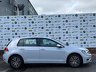 Used 2017 Volkswagen Golf Se Nav Silver - Interior and Exterior details 9