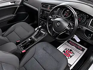 Used 2017 Volkswagen Golf Se Nav Silver - Interior and Exterior details 17