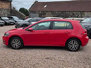 Used 2017 Volkswagen Golf Se Nav Tornado Red - Interior and Exterior details 14