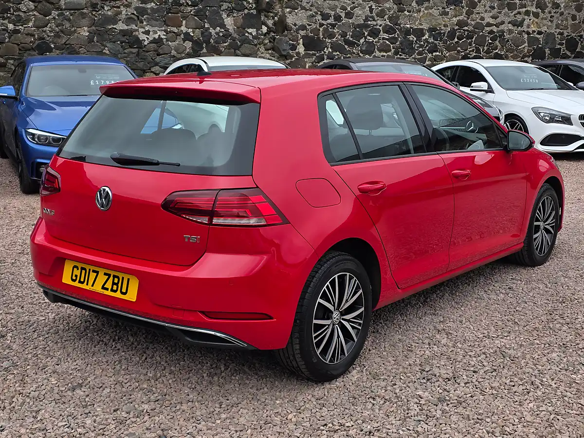Used 2017 Volkswagen Golf Se Nav Tornado Red - Interior and Exterior details 18