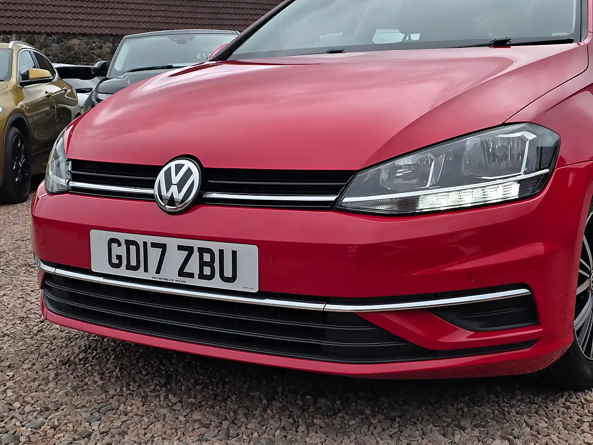 Used 2017 Volkswagen Golf Se Nav Tornado Red - Interior and Exterior details 6