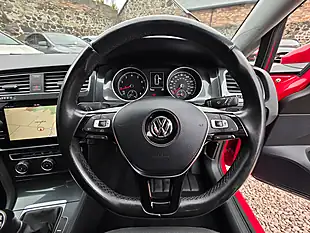 Used 2017 Volkswagen Golf Se Nav Tornado Red - Interior and Exterior details 9