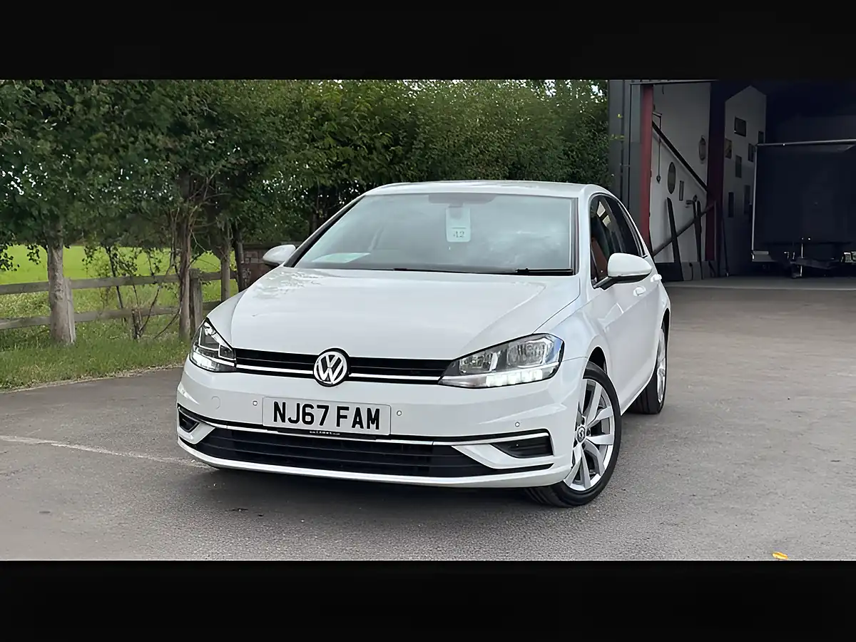 Used 2017 Volkswagen Golf Se Nav White - Interior and Exterior details 13