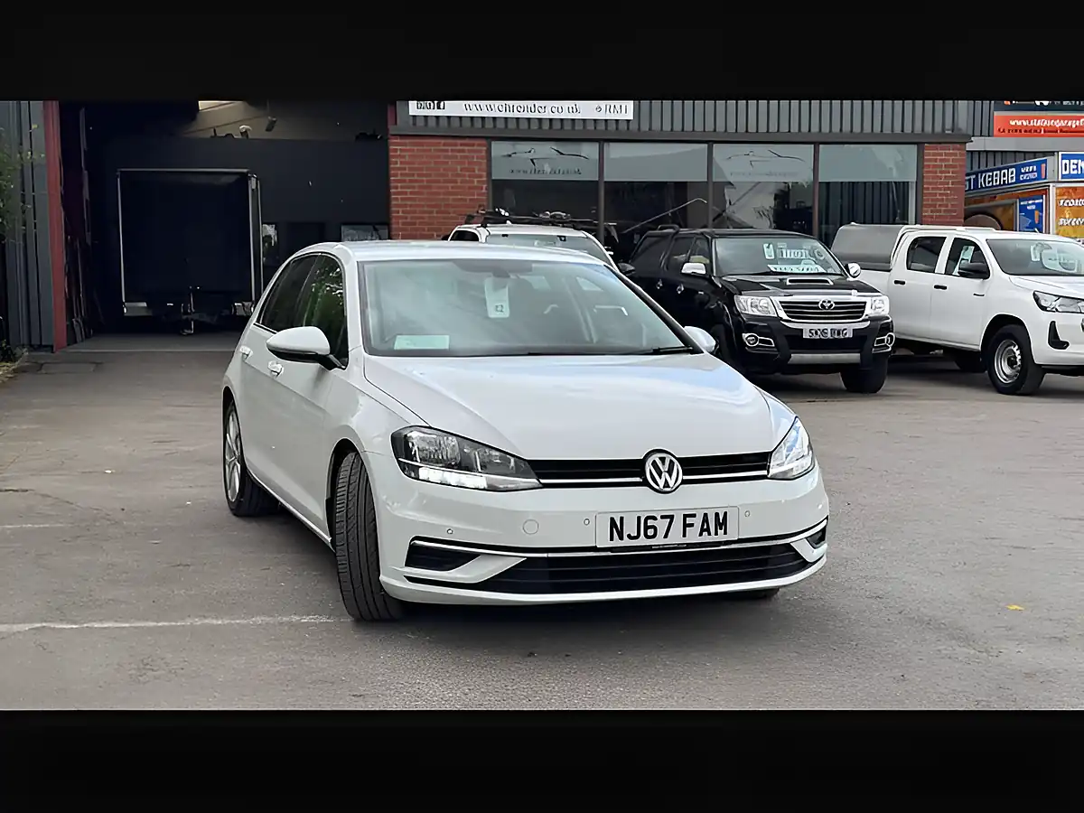 Used 2017 Volkswagen Golf Se Nav White - Interior and Exterior details 14