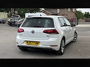 Used 2017 Volkswagen Golf Se Nav White - Interior and Exterior details 15