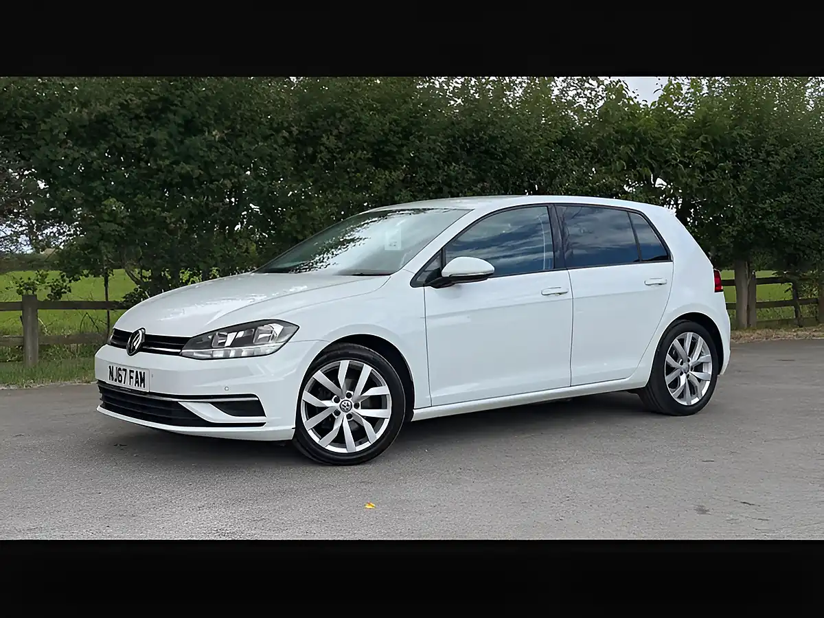 Used 2017 Volkswagen Golf Se Nav White - Interior and Exterior details 19