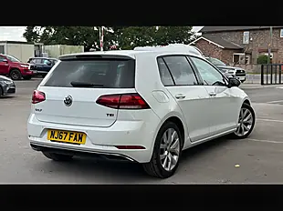 Used 2017 Volkswagen Golf Se Nav White - Interior and Exterior details 5