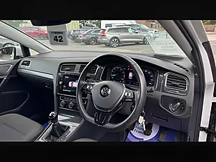 Used 2017 Volkswagen Golf Se Nav White - Interior and Exterior details 8