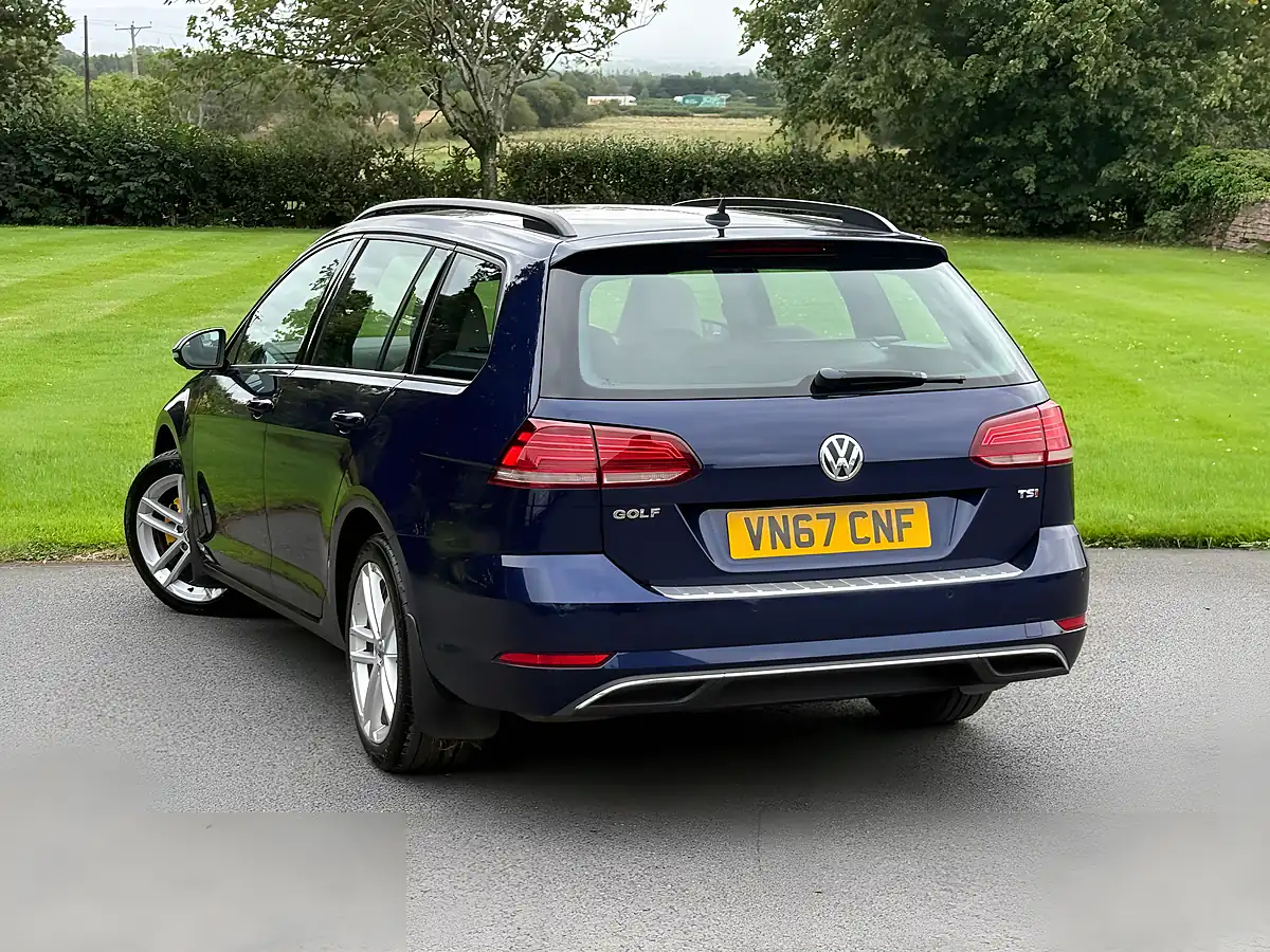 Used 2017 Volkswagen Golf Se Navigation Blue - Interior and Exterior details 8