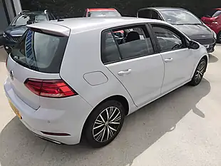 Used 2017 Volkswagen Golf Se Navigation Silver - Interior and Exterior details 8