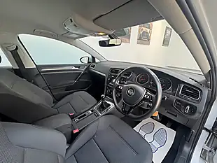 Used 2017 Volkswagen Golf Se Silver - Interior and Exterior details 10