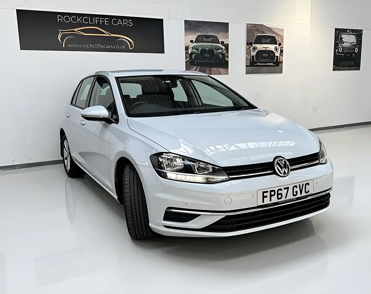 Used 2017 Volkswagen Golf Se Silver - Interior and Exterior details 20