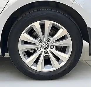 Used 2017 Volkswagen Golf Se Silver - Interior and Exterior details 6