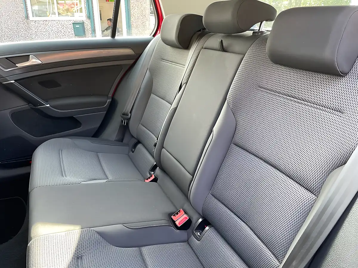 Used 2017 Volkswagen Golf Se Tornado Red - Interior and Exterior details 13