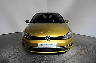 Used 2017 Volkswagen Golf Se Yellow - Interior and Exterior details 9