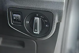Used 2017 Volkswagen Golf Sv Bluemotion Tech Se Grey - Interior and Exterior details 7