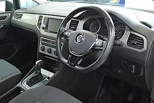 Used 2017 Volkswagen Golf Sv Bluemotion Tech Se Grey - Interior and Exterior details 8