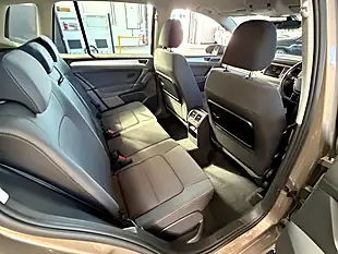 Used 2017 Volkswagen Golf Sv Se Bronze - Interior and Exterior details 12
