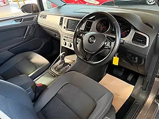 Used 2017 Volkswagen Golf Sv Se Bronze - Interior and Exterior details 6