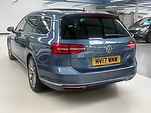 Used 2017 Volkswagen Passat Advance Blue - Interior and Exterior details 9