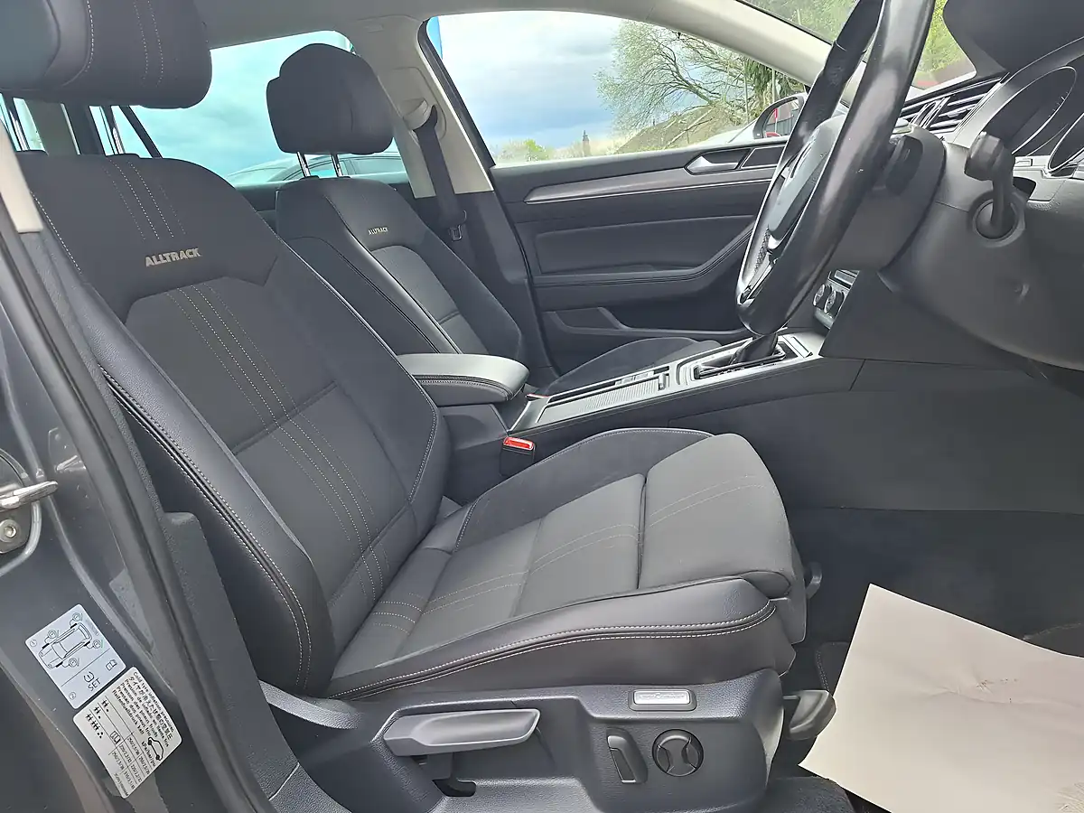 Used 2017 Volkswagen Passat Alltrack Grey - Interior and Exterior details 11