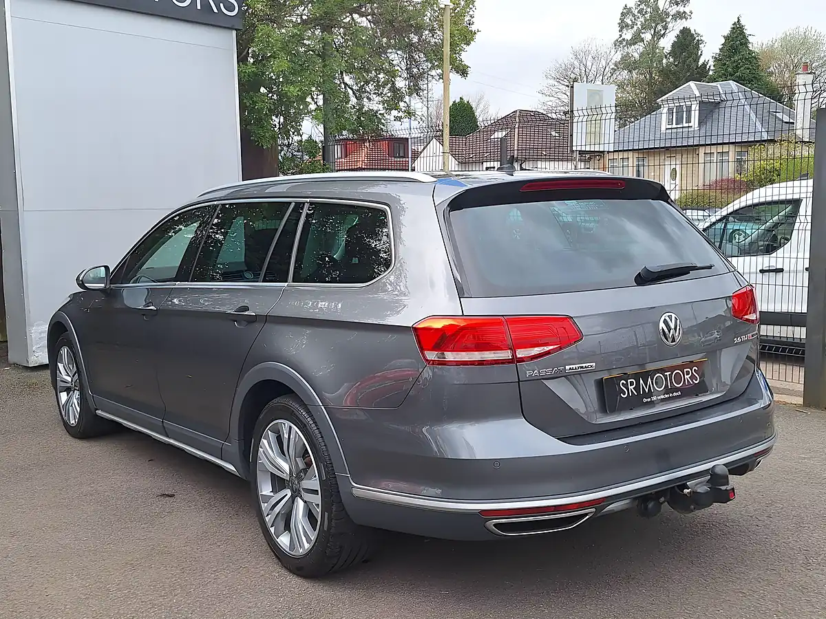 Used 2017 Volkswagen Passat Alltrack Grey - Interior and Exterior details 4