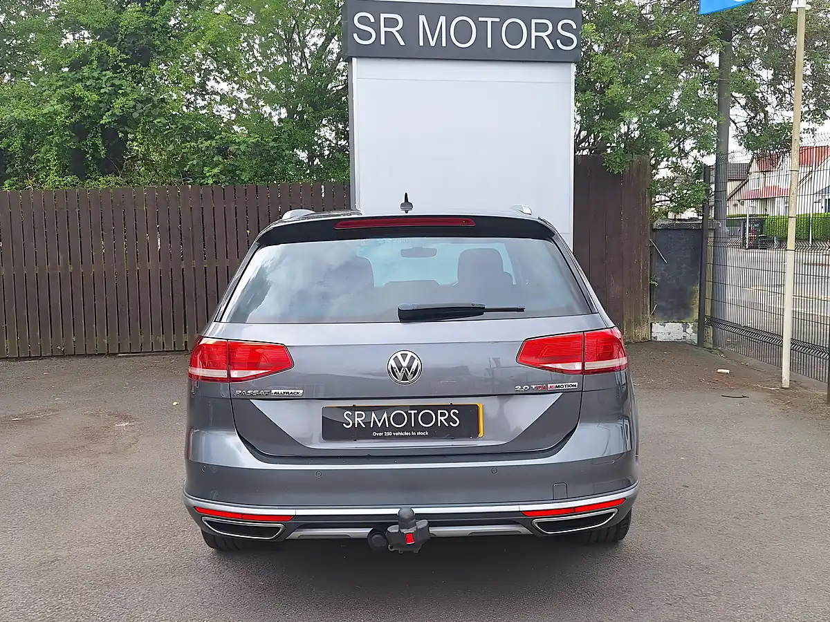 Used 2017 Volkswagen Passat Alltrack Grey - Interior and Exterior details 5