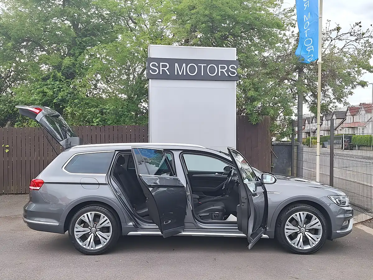 Used 2017 Volkswagen Passat Alltrack Grey - Interior and Exterior details 7