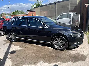 Used 2017 Volkswagen Passat GT Black - Interior and Exterior details 3