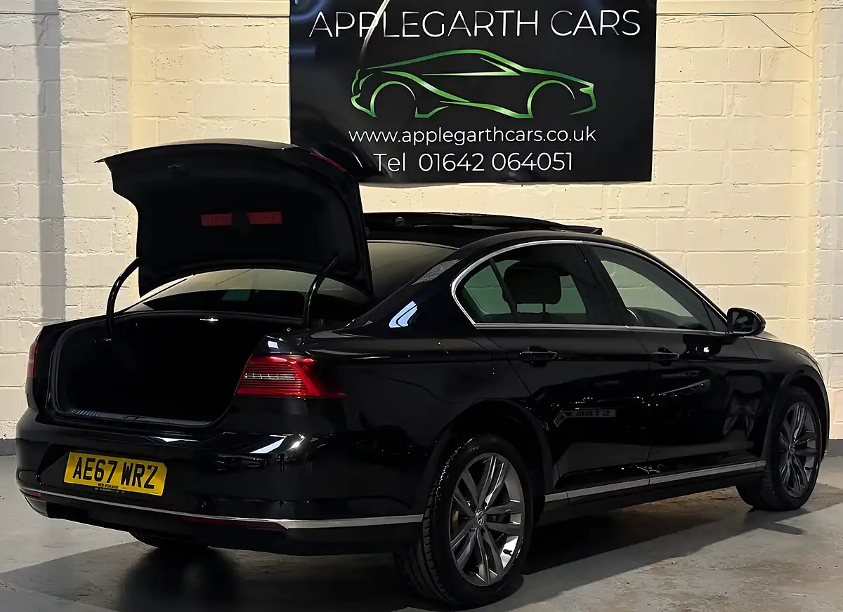 Used 2017 Volkswagen Passat GT Black - Interior and Exterior details 4