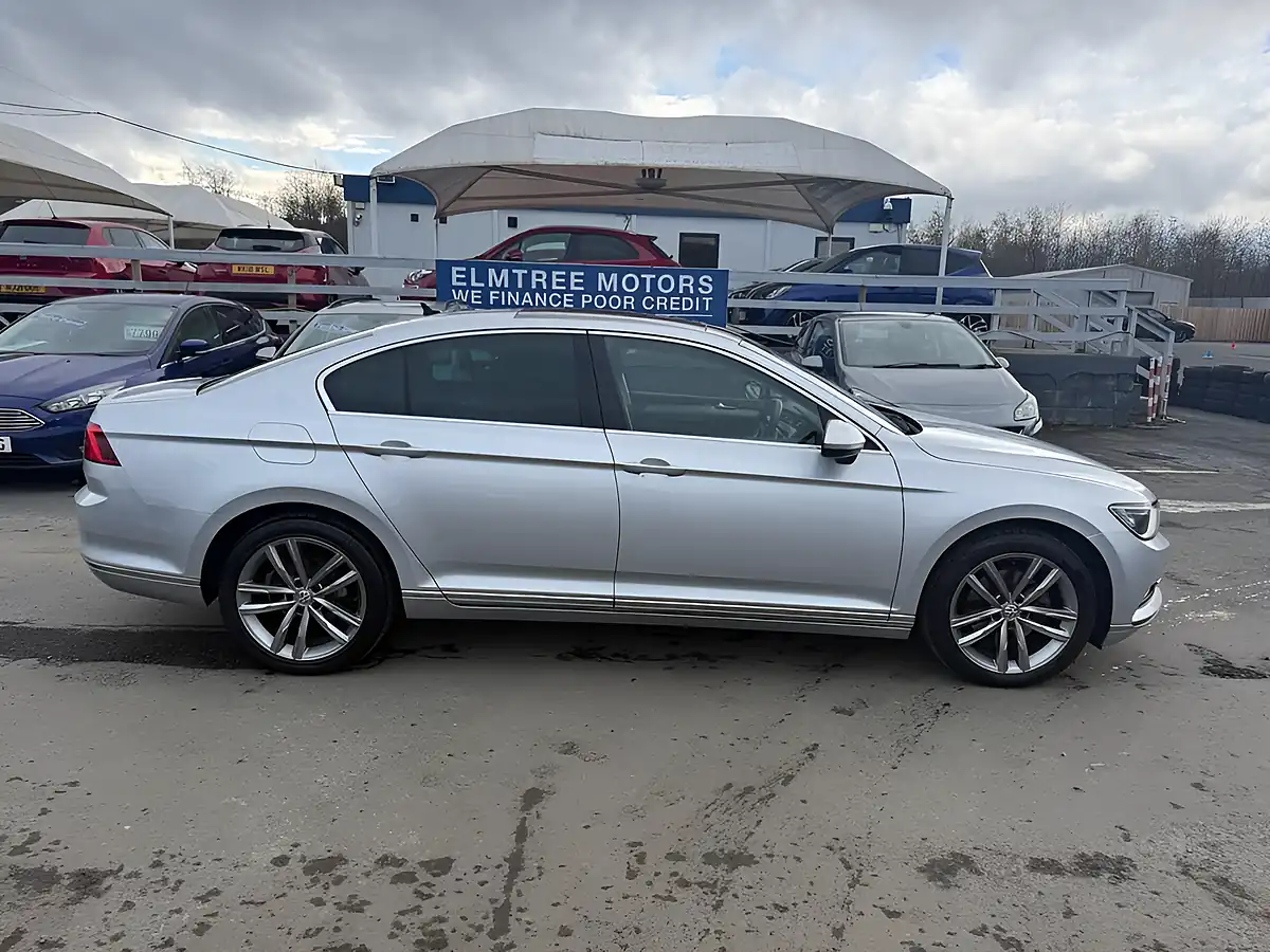 Used 2017 Volkswagen Passat GT Edition Silver - Interior and Exterior details 3