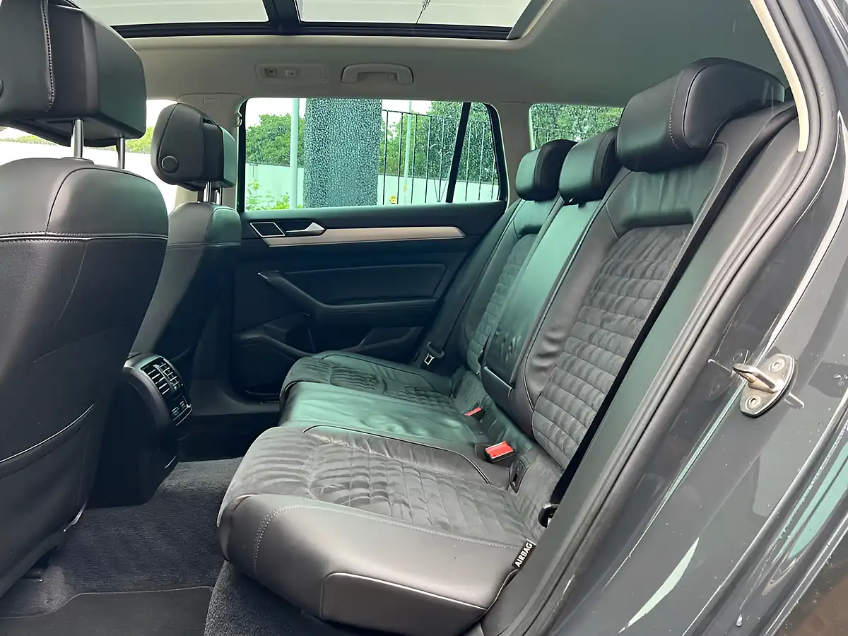 Used 2017 Volkswagen Passat GT Grey - Interior and Exterior details 16