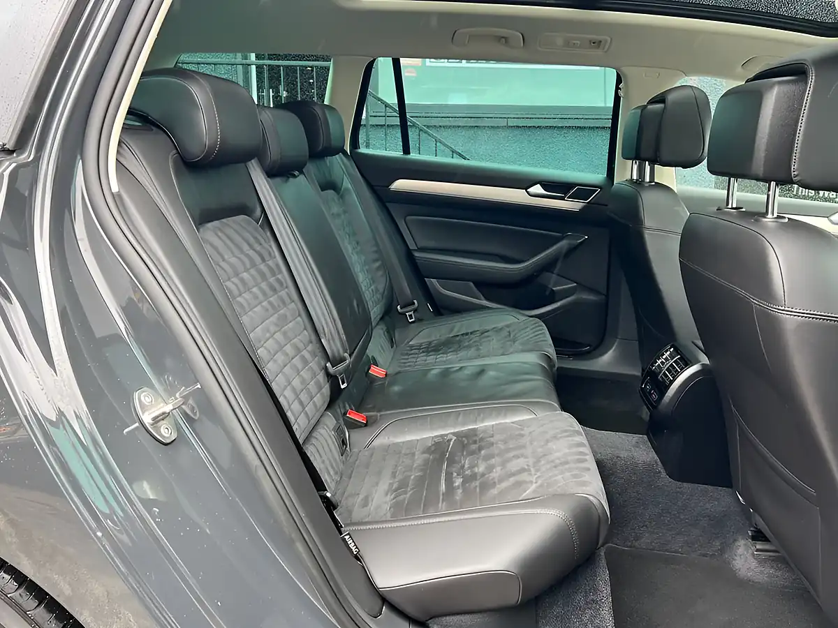 Used 2017 Volkswagen Passat GT Grey - Interior and Exterior details 18