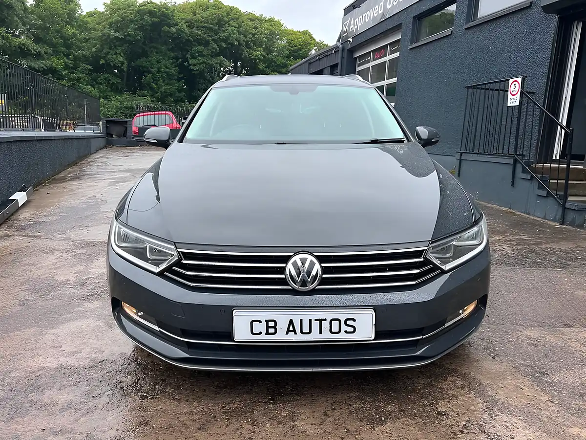 Used 2017 Volkswagen Passat GT Grey - Interior and Exterior details 2