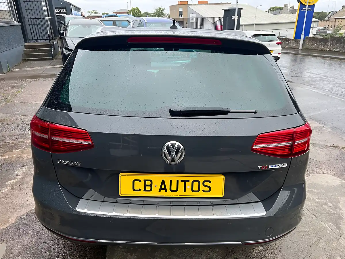 Used 2017 Volkswagen Passat GT Grey - Interior and Exterior details 5