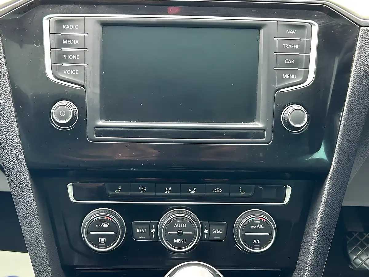 Used 2017 Volkswagen Passat GT Grey - Interior and Exterior details 16