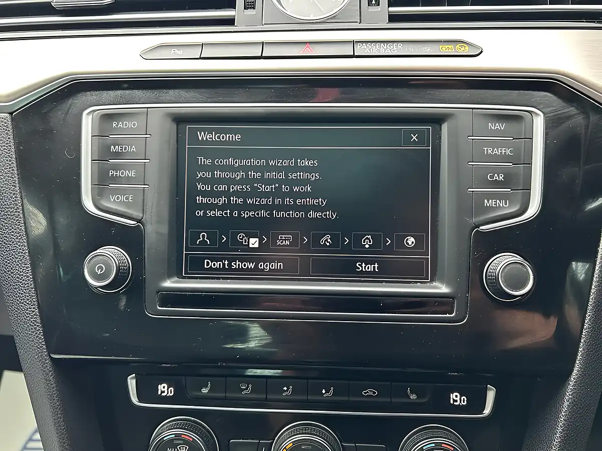 Used 2017 Volkswagen Passat GT Grey - Interior and Exterior details 17