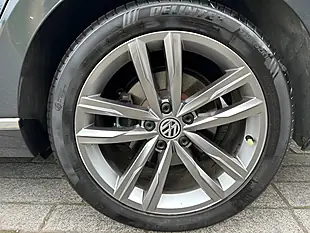 Used 2017 Volkswagen Passat GT Grey - Interior and Exterior details 4