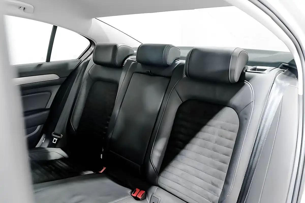 Used 2017 Volkswagen Passat GT Silver - Interior and Exterior details 10