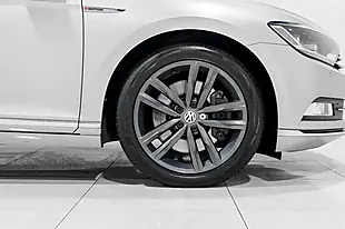 Used 2017 Volkswagen Passat GT Silver - Interior and Exterior details 14