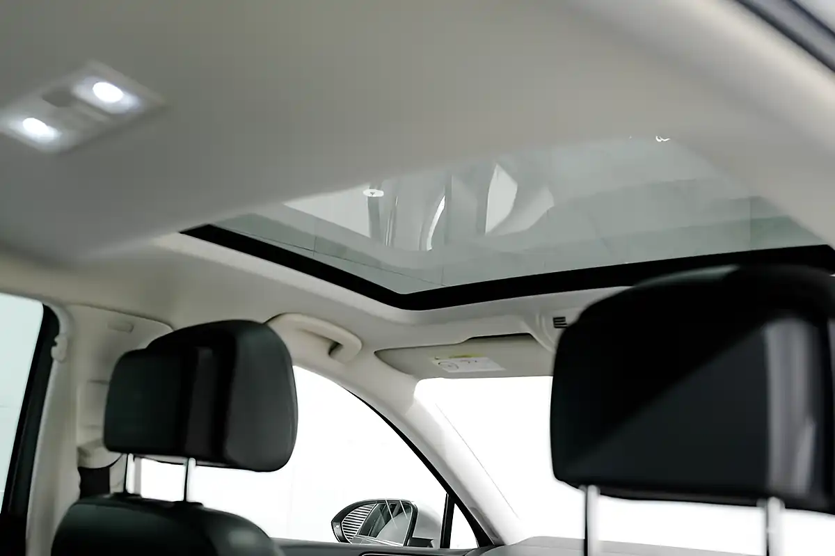 Used 2017 Volkswagen Passat GT Silver - Interior and Exterior details 20
