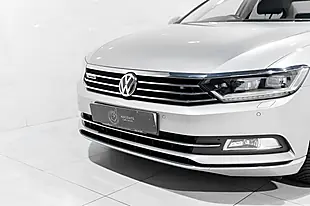 Used 2017 Volkswagen Passat GT Silver - Interior and Exterior details 3