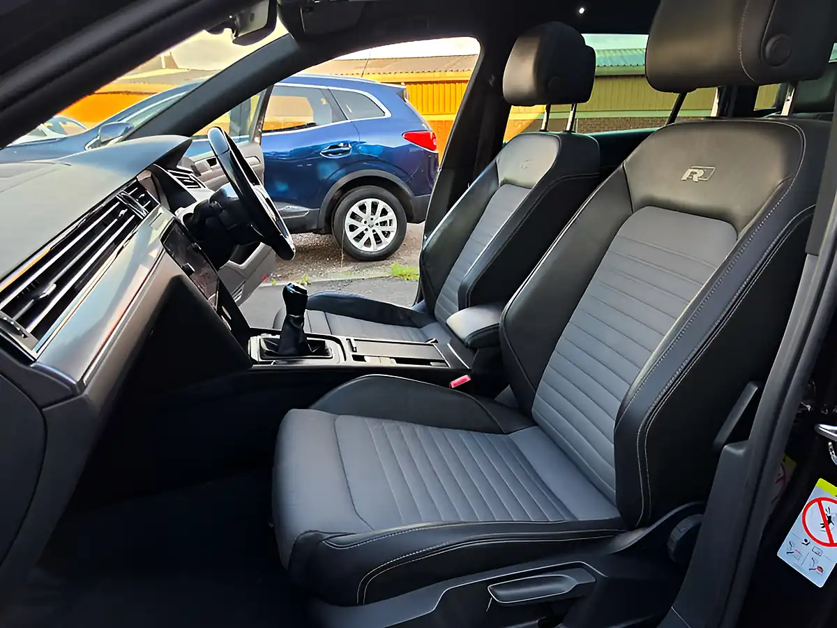 Used 2017 Volkswagen Passat R-Line Black - Interior and Exterior details 18