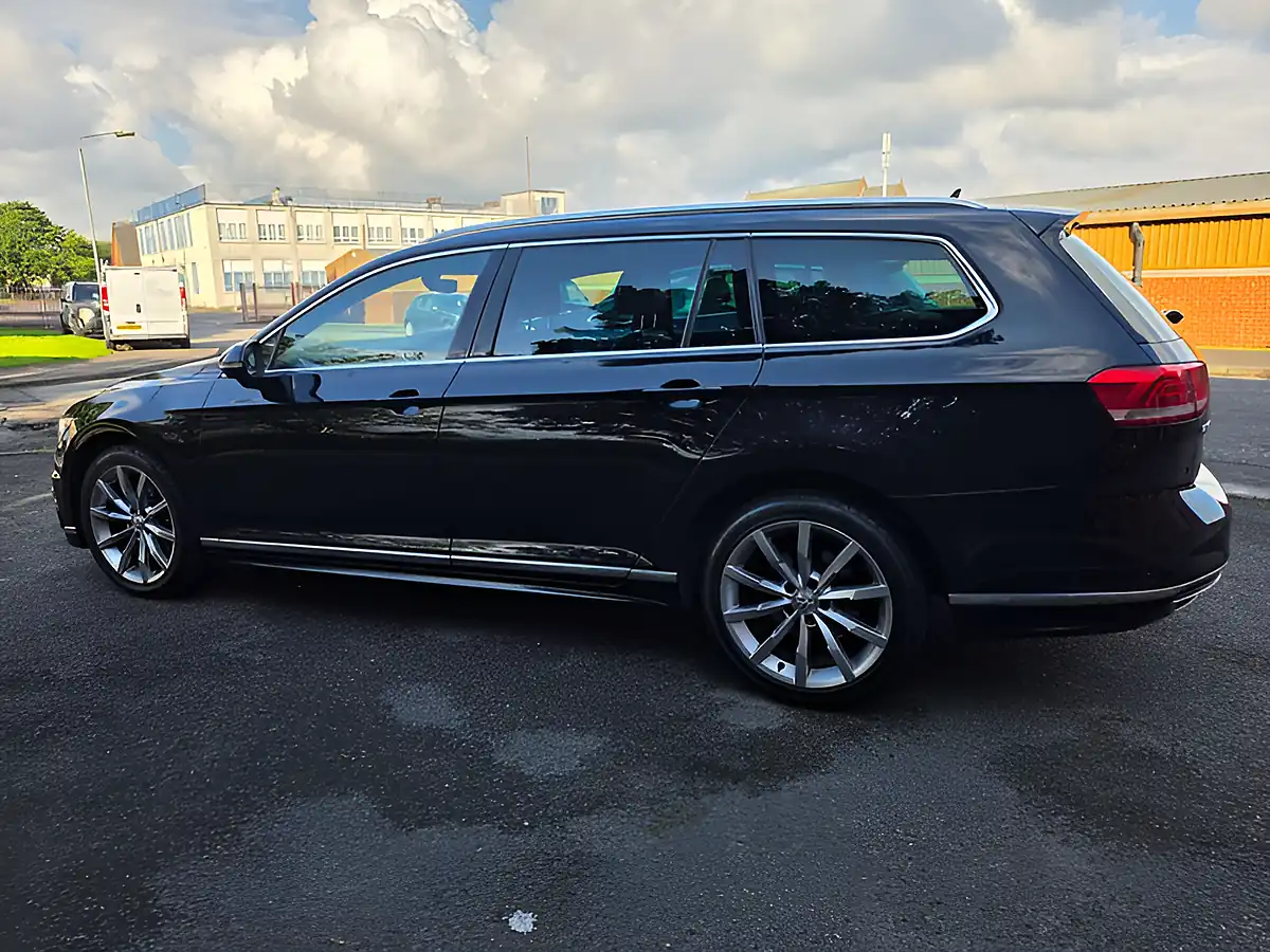 Used 2017 Volkswagen Passat R-Line Black - Interior and Exterior details 7