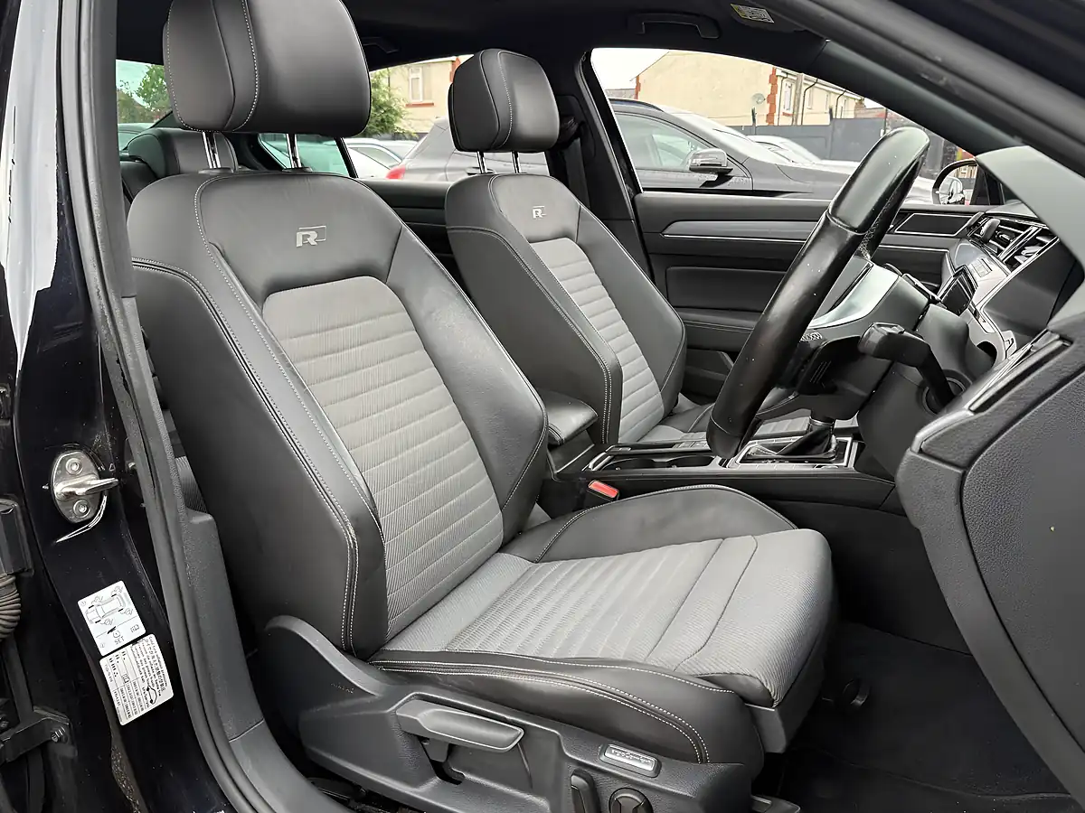 Used 2017 Volkswagen Passat R-Line Black - Interior and Exterior details 11