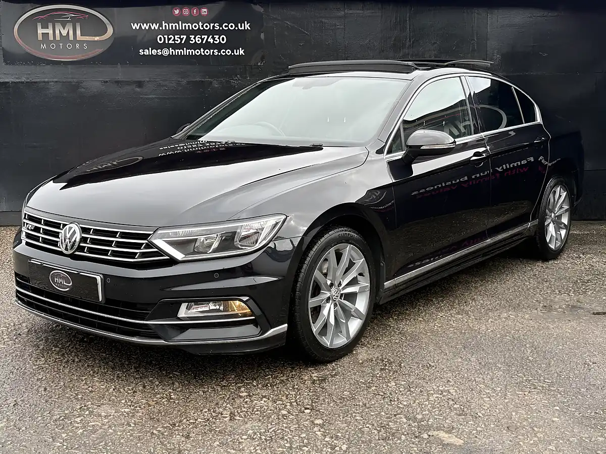 Used 2017 Volkswagen Passat R-Line Black - Interior and Exterior details 2